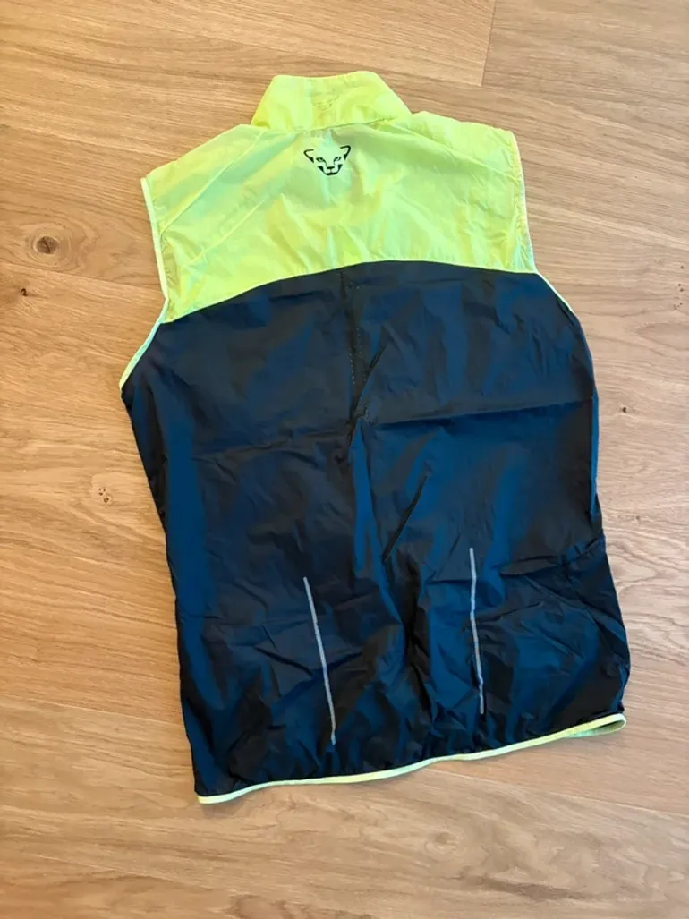 Used Dynafit Vert Wind Vest bike — image 2 of 4