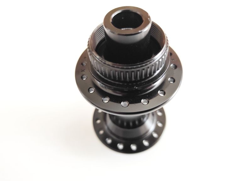 Used Formula CL-712 Front Hub 32H 12x100mm bike — image 7 of 11