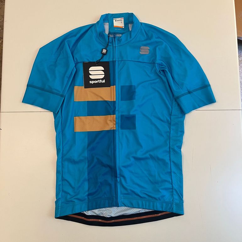 Used Sportful Bold Jersey Size L bike — image 1 of 7