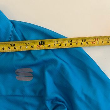 Used Sportful Bold Jersey Size L bike — image 6 of 7