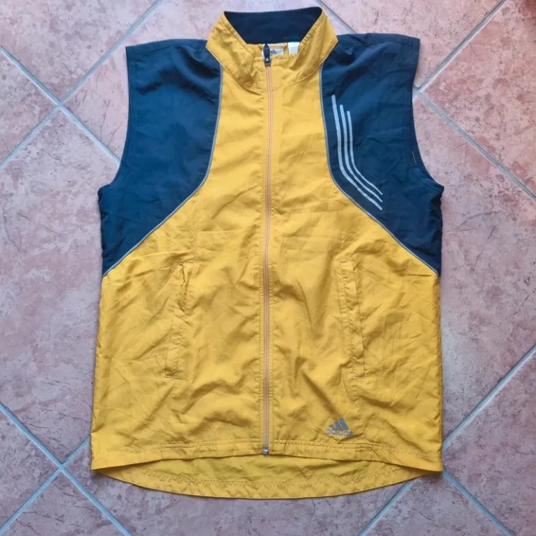 Used Adidas Gilet Vintage bike — image 1 of 7