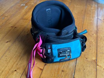 Used Mystic Dutchess harness bike — image 2 of 5