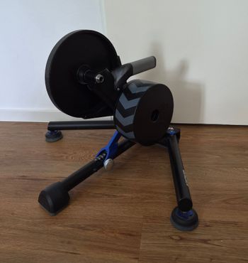 Used Wahoo KICKR v6 Smart Trainer 2023 bike — image 2 of 3
