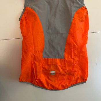 Used Sportful Cycling EasyLight Vest Size M bike — image 3 of 7