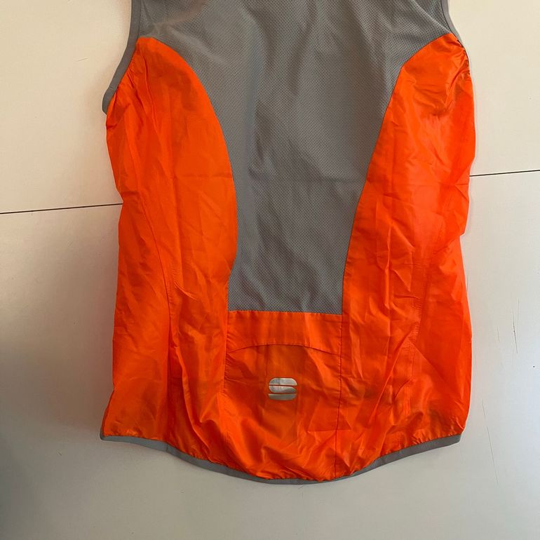 Used Sportful Cycling EasyLight Vest Size M bike — image 3 of 7