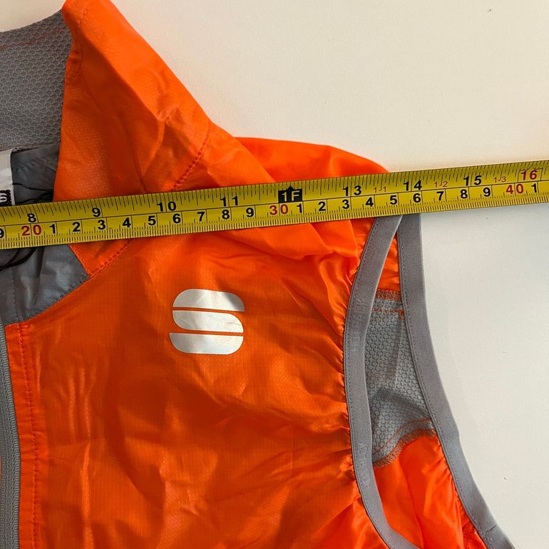 Used Sportful Cycling EasyLight Vest Size M bike — image 5 of 7
