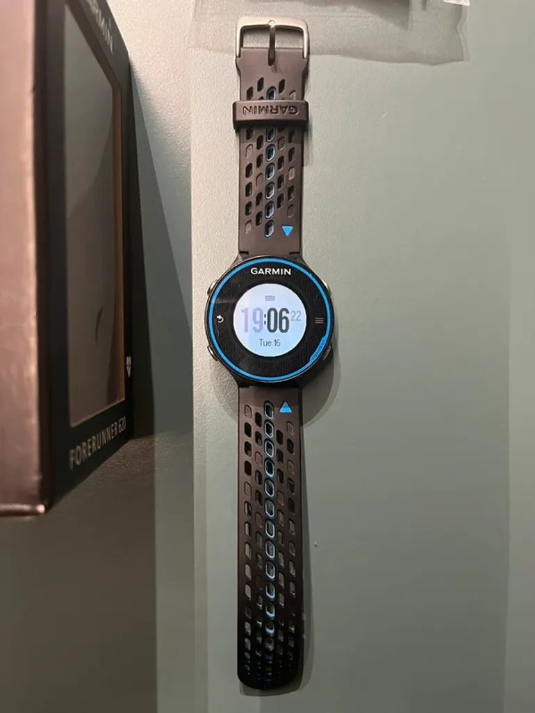 Used Garmin Forerunner 620 bike — image 2 of 8