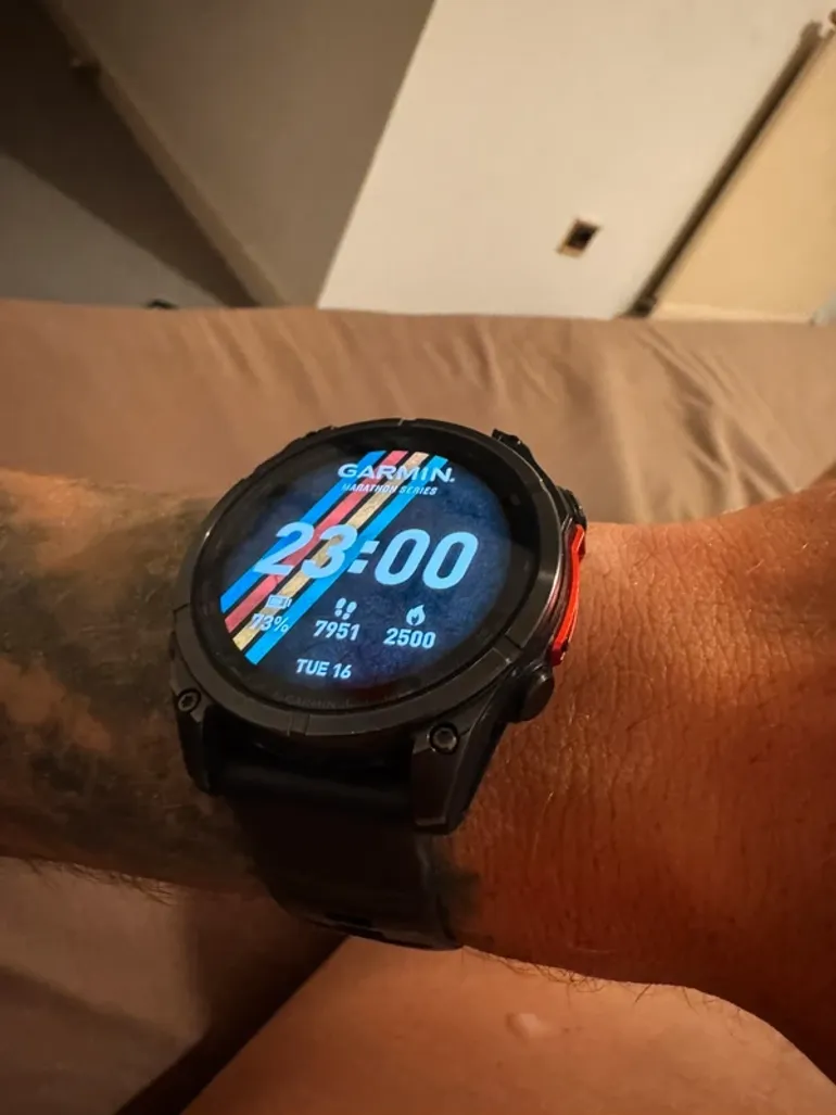 Used Garmin Fenix 8 47 mm bike — image 1 of 2