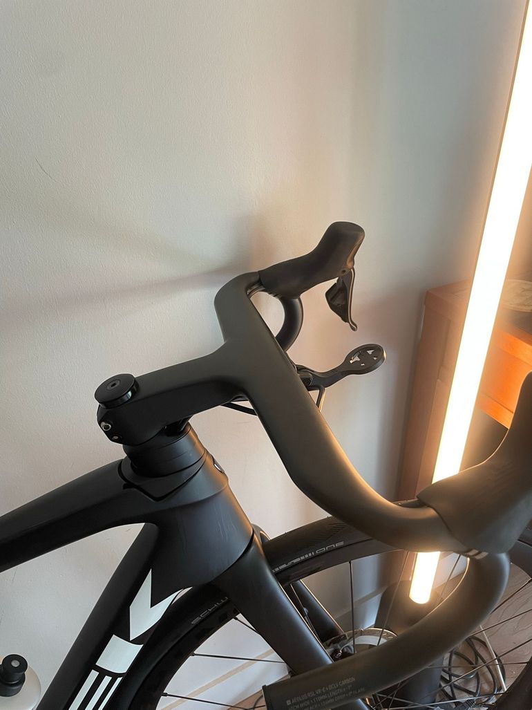 Used Bontrager Aeolus RSL Handlebar bike — image 2 of 3