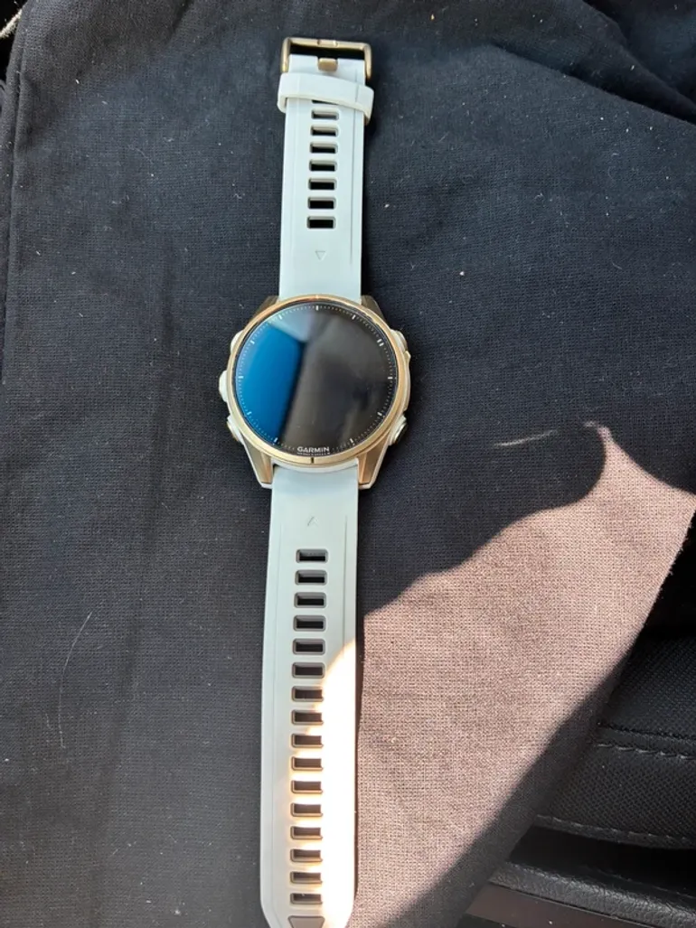 Used Garmin fenix 8 bike — image 4 of 4