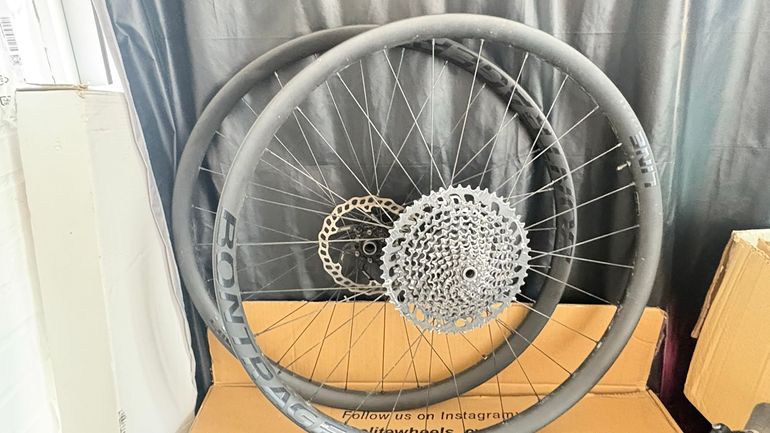Bontrager Line Pro 30 TLR Boost 29 MTB Wheel 2025 bike d'occasion — image 5 sur 7