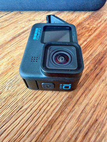 Used GoPro Hero10 Black 2024 bike — image 4 of 10
