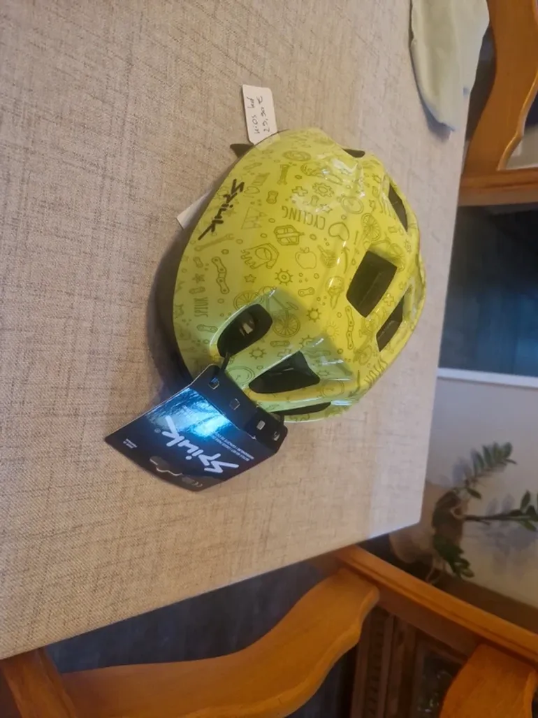 Used Spiuk Kids Led bike — image 2 of 3