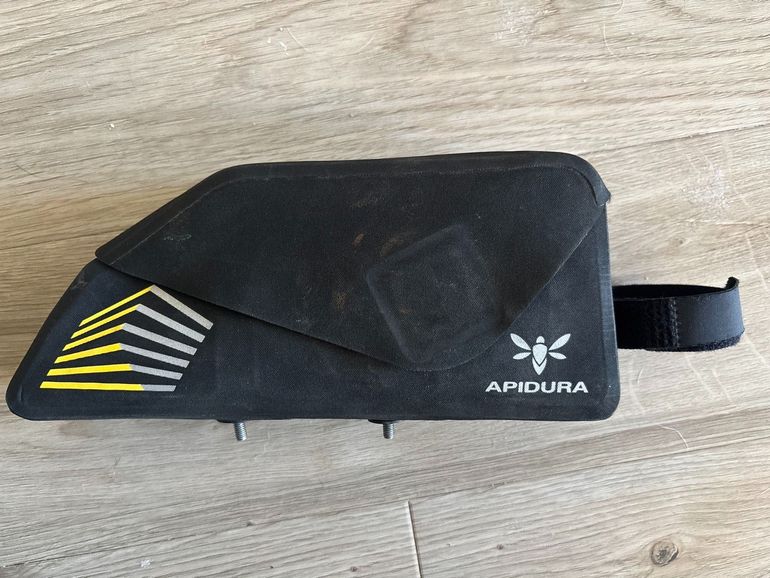 Apidura Bolt On Top Tube Bag bike d'occasion — image 1 sur 4