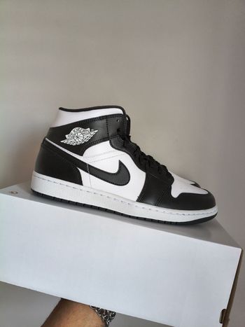 Używany Nike Jordan 1 Mid Black/White Size 42.5 Eur bike — zdjęcie 4 z 6