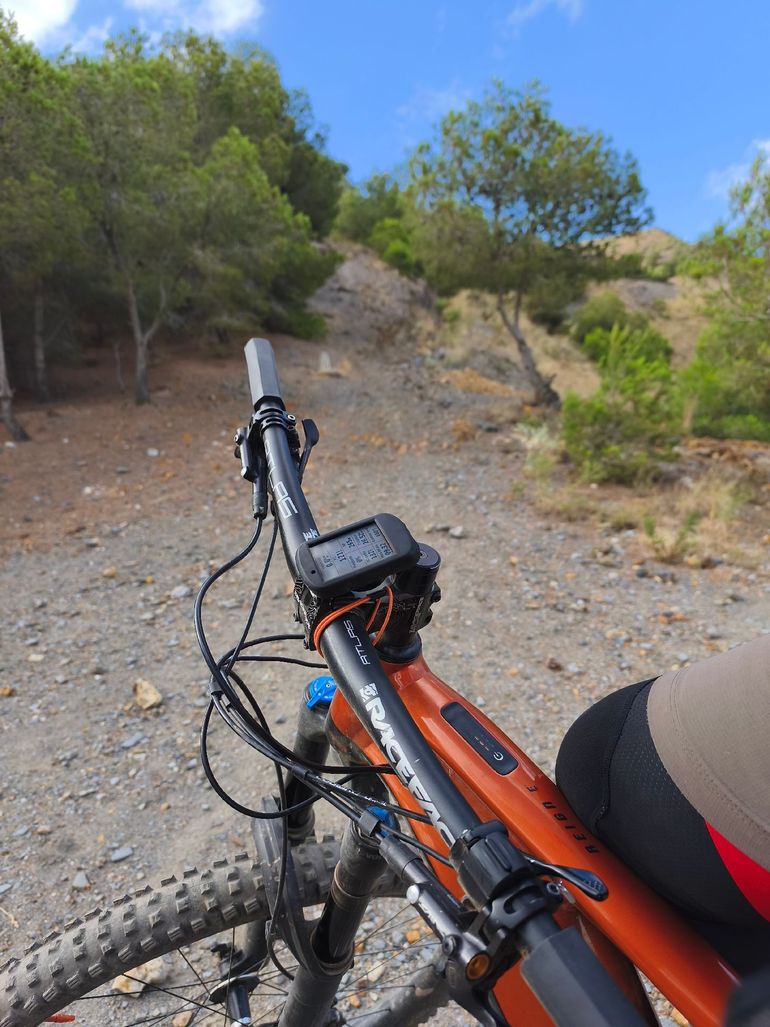 Used Raceface Atlas 2023 bike — image 2 of 2
