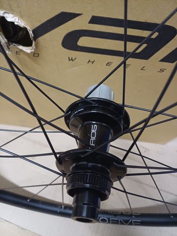 Used Hope 20Five Pro5 Hub 2025 bike — image 4 of 7