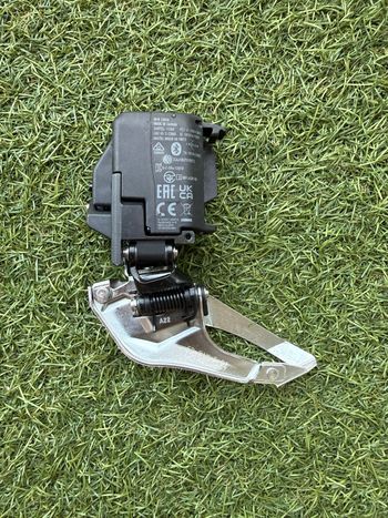 Used Sram Rival Etap Axs 12V 2026 bike — image 8 of 9
