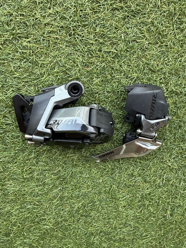 Used Sram Rival Etap Axs 12V 2026 bike — image 1 of 9