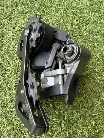 Used Sram Rival Etap Axs 12V 2026 bike — image 6 of 9