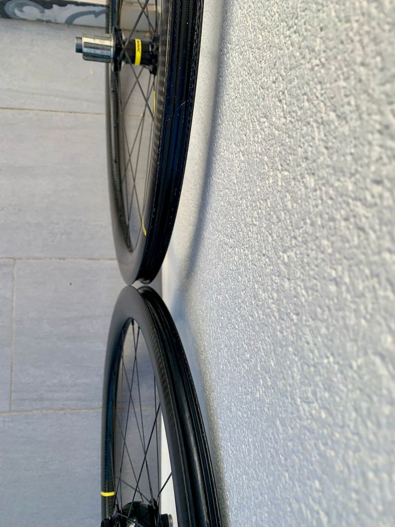 Použité Mavic Cosmic SL Carbon Wheelset bike — obrázek 2 z 9