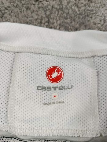 Used Castelli maillot velo femme taille m -31 7815 cyclisme route respirant, marque:, état: Bon état, taille: M / 38 / 10, 20, 00 € bike — image 3 of 8