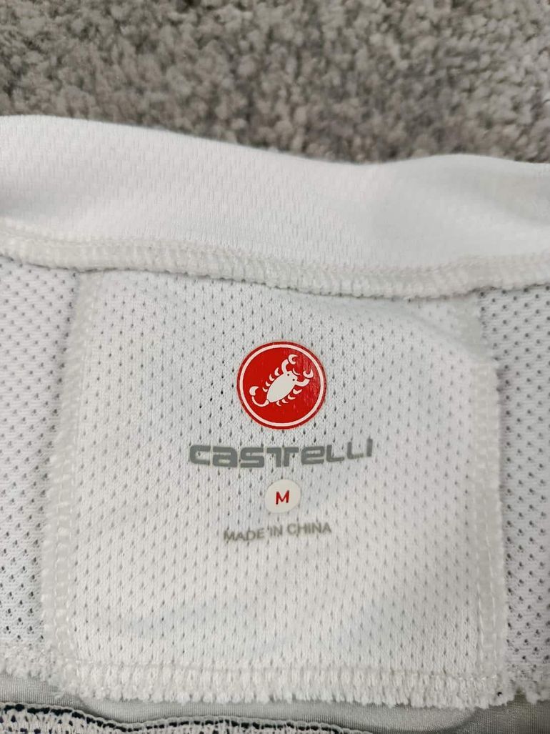 Used Castelli maillot velo femme taille m -31 7815 cyclisme route respirant, marque:, état: Bon état, taille: M / 38 / 10, 20, 00 € bike — image 3 of 8