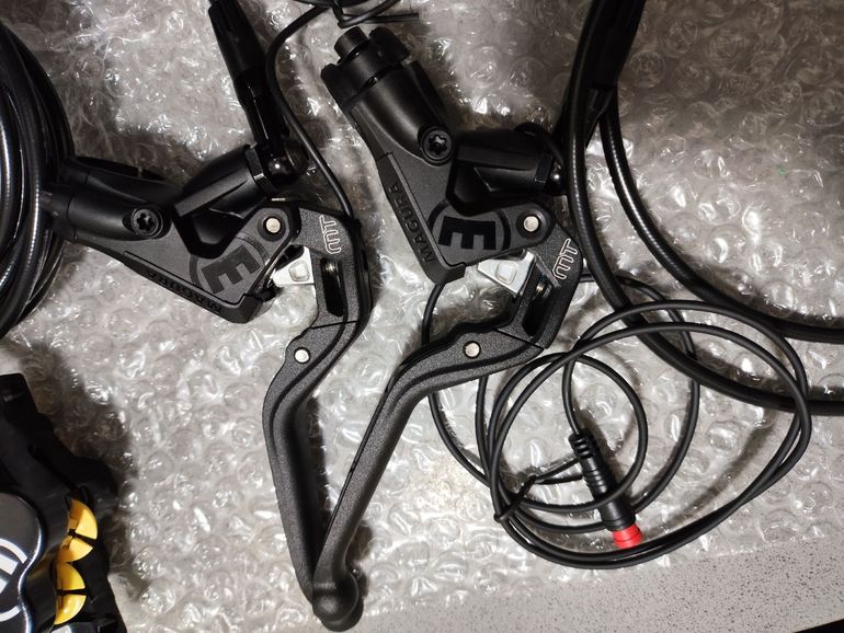 Used Magura MT5 Disc Brake bike — image 3 of 11