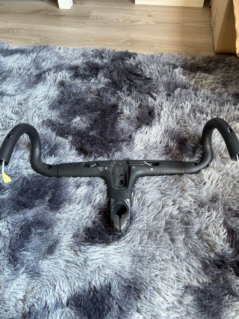 Używany Vision Metron 6D Handlebar 2026 bike — zdjęcie 3 z 8