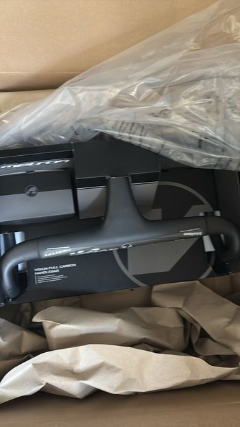 Used Vision Metron 6D Handlebar 2026 bike — image 2 of 2