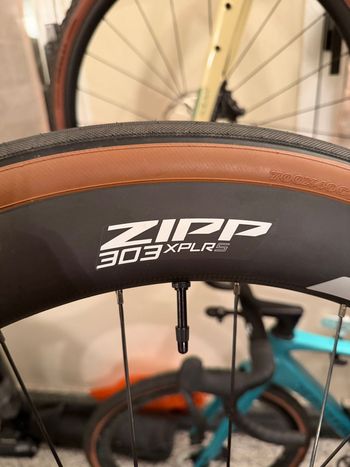 Używany Zipp 303 XPLRS 2026 bike — zdjęcie 2 z 7