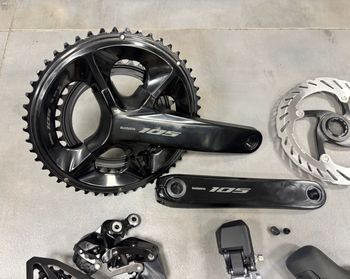 Used Shimano 105 R7150 Di2 2026 bike — image 2 of 11