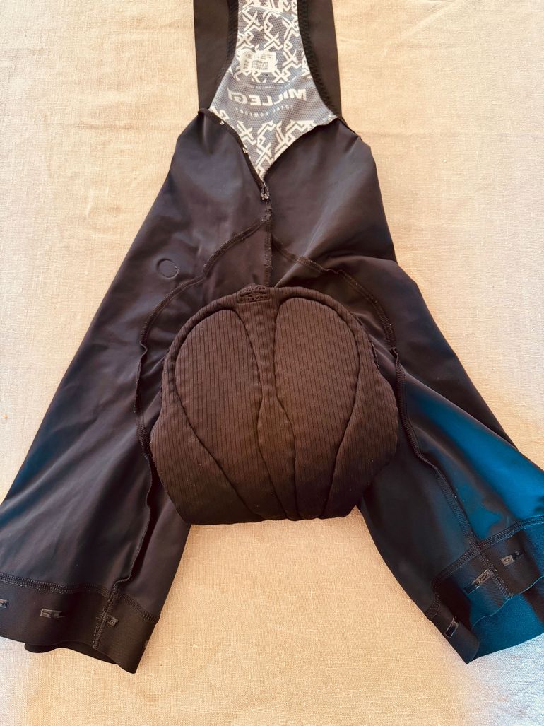 Used Assos Mille GT Bib Shorts M bike — image 5 of 6