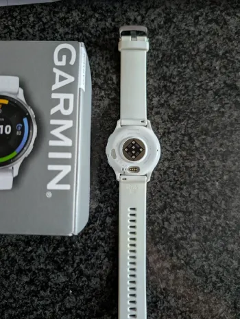 Used Garmin Venu 3 bike — image 3 of 5