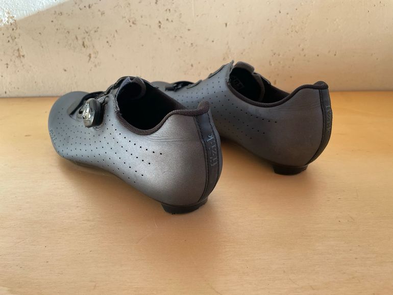 Używany Fizik Tempo overcurve R5 2024 bike — zdjęcie 2 z 6