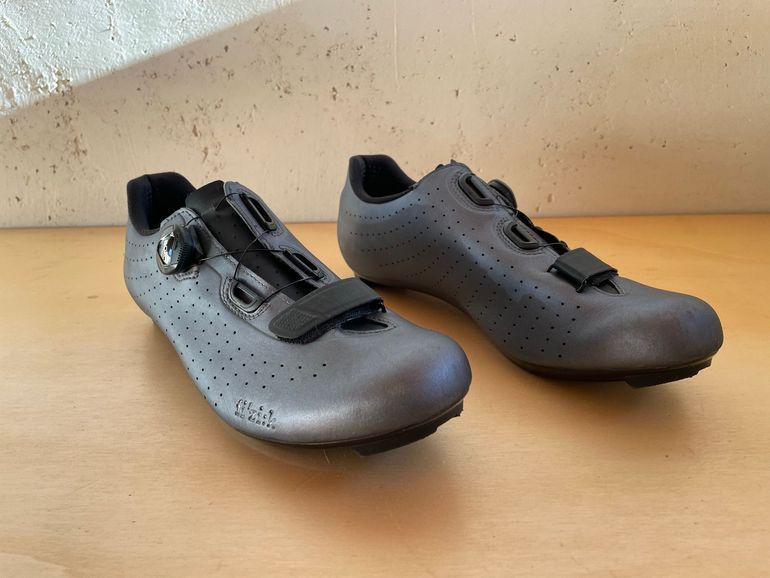 Używany Fizik Tempo overcurve R5 2024 bike — zdjęcie 1 z 6