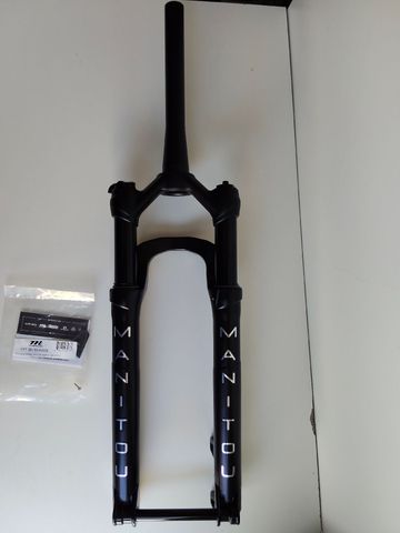 Käytetty Manitou HORQUILLA MACHETE 27, 5" 2025 Fork