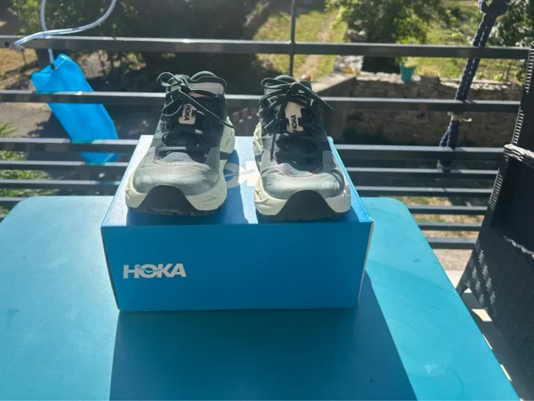 Used Hoka Speedgoat 7 bike — image 2 of 8