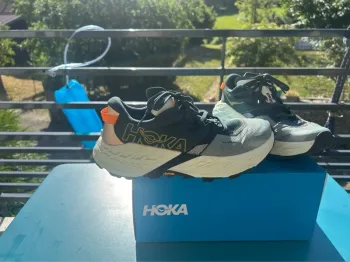 Used Hoka Speedgoat 7 bike — image 3 of 8