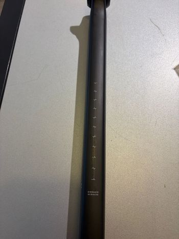 Used Bianchi Specialissima Seatpost Carbon 20mm Offset RC 2026 bike — image 3 of 3