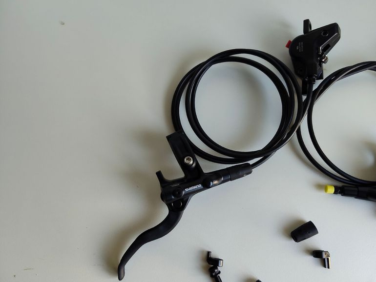 Used Shimano FRENOS MT410 2025 bike — image 3 of 6