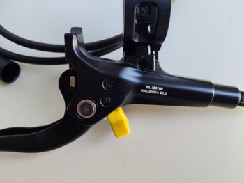 Used Shimano FRENOS MT410 2025 bike — image 5 of 6