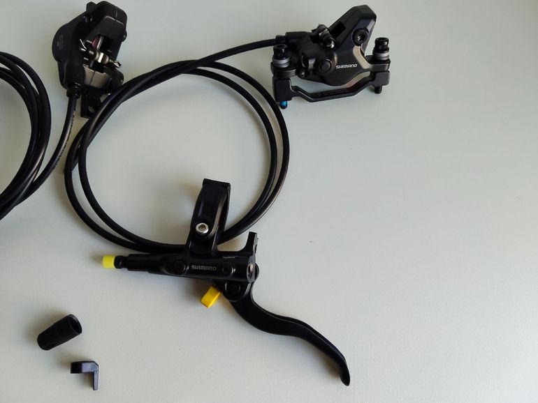 Used Shimano FRENOS MT410 2025 bike — image 4 of 6