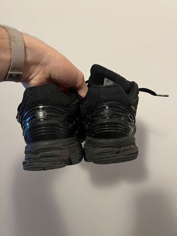 Used Asics running shoes bike — image 3 of 5