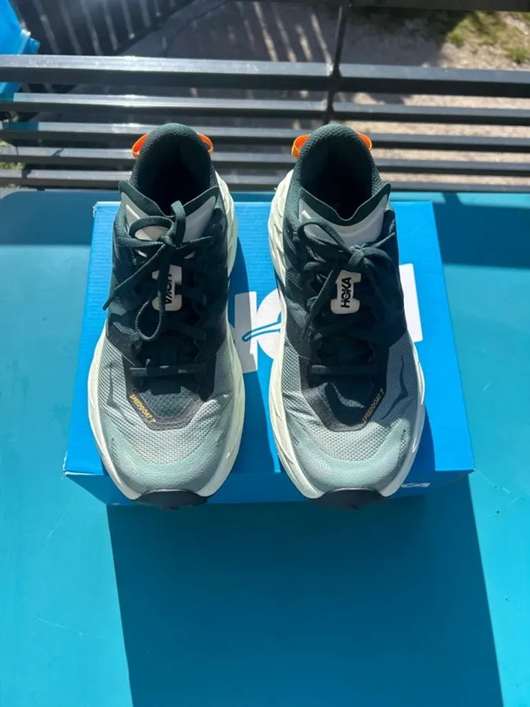 Used Hoka Speedgoat 7 bike — image 2 of 7