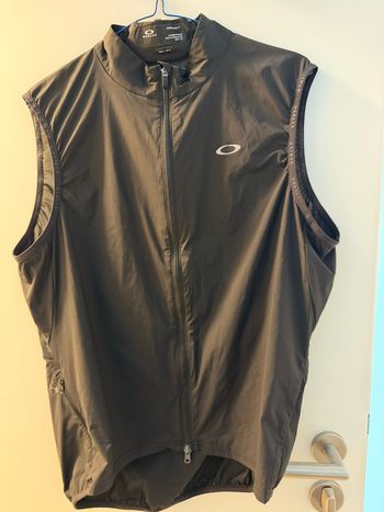 Used Oakley Endurance Vest bike