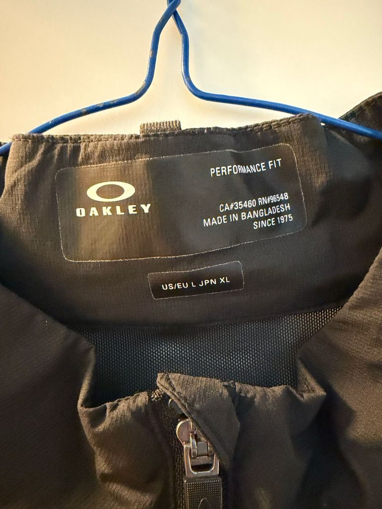 Używany Oakley Endurance Vest bike — zdjęcie 2 z 4