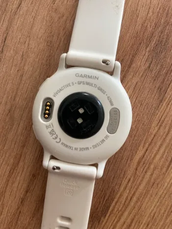 Used Garmin Vívoactive 5 bike — image 2 of 10