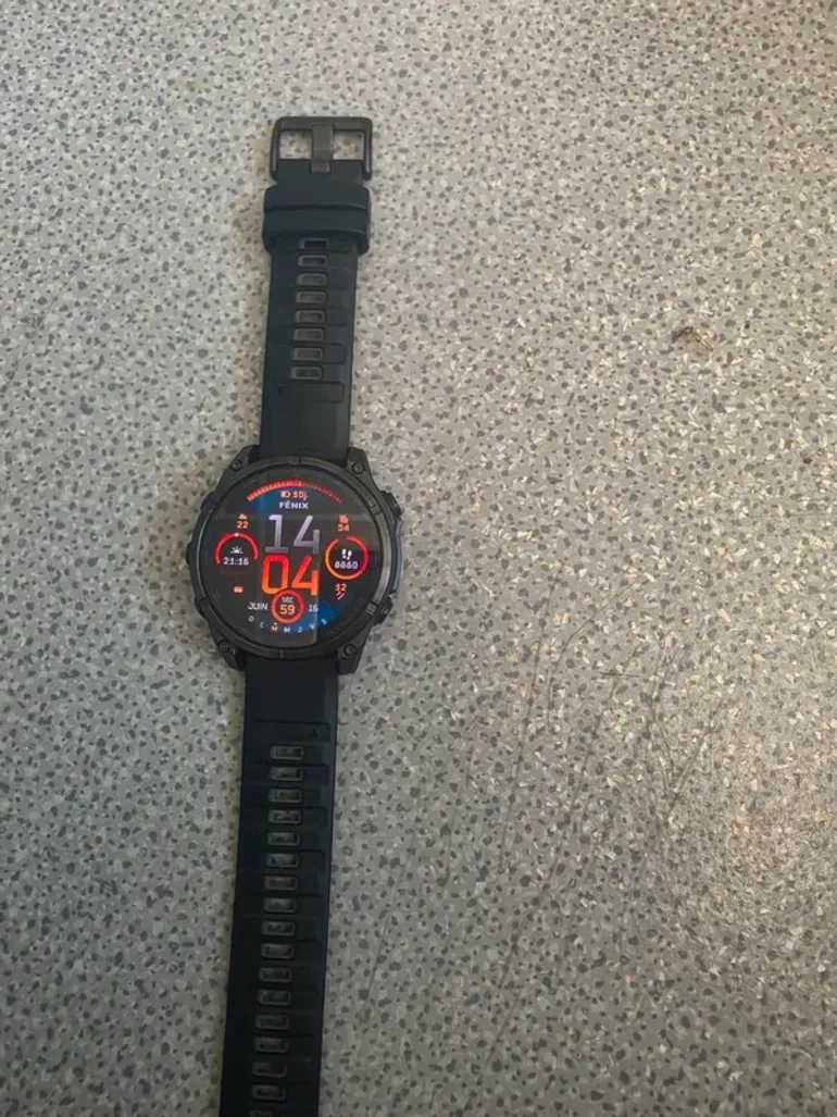 Used Garmin Fenix 8 bike — image 2 of 4