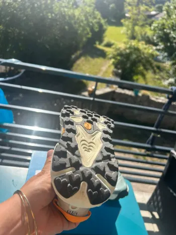 Używany Hoka Speedgoat 7 bike — zdjęcie 5 z 8